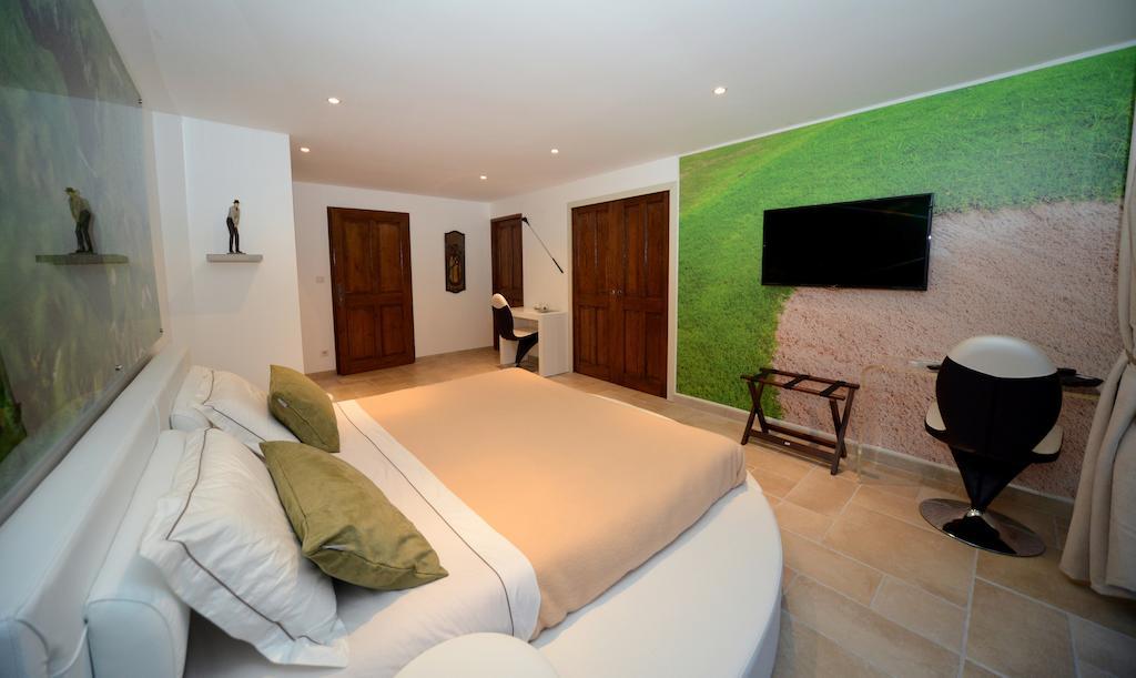 Domaine De La Garde Vonnas Quarto foto