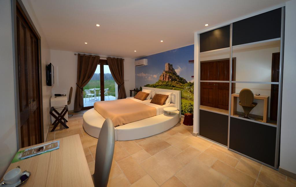 Domaine De La Garde Vonnas Quarto foto