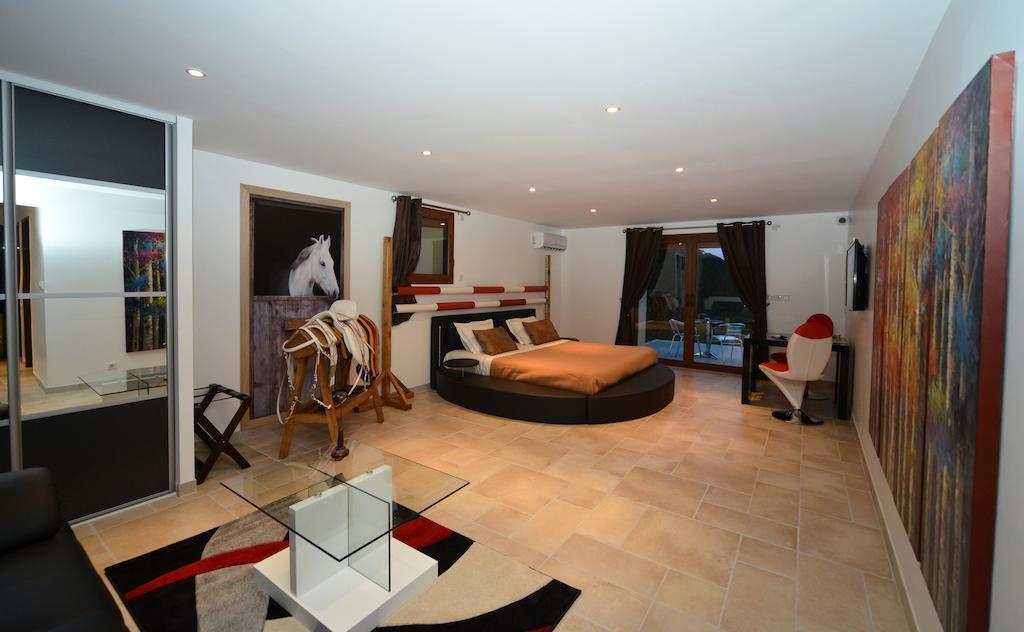 Domaine De La Garde Vonnas Quarto foto